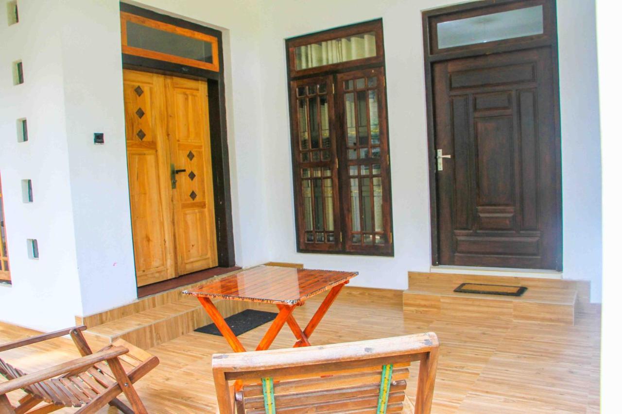Miracle Home Stay ดัมบูลลา ภายนอก รูปภาพ