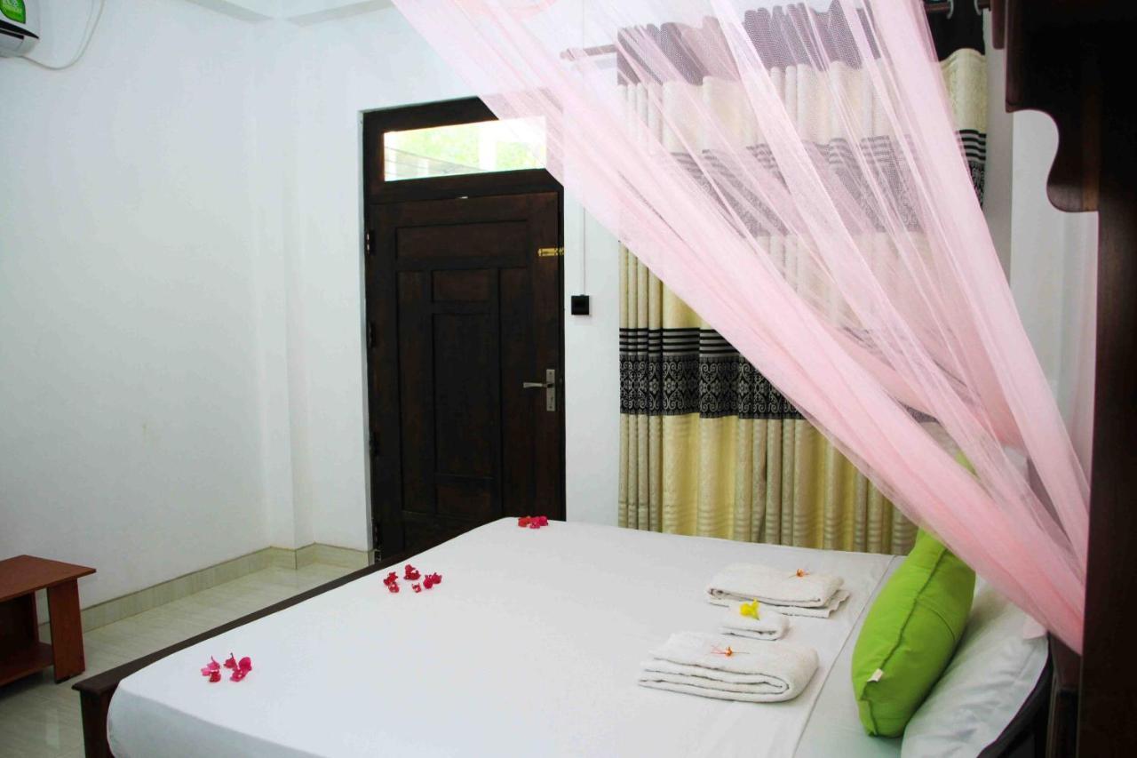 Miracle Home Stay ดัมบูลลา ภายนอก รูปภาพ