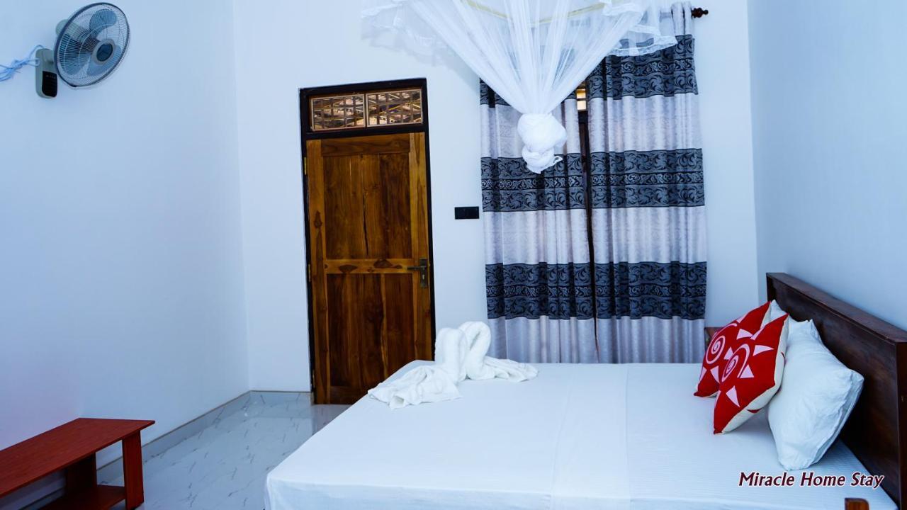 Miracle Home Stay ดัมบูลลา ภายนอก รูปภาพ