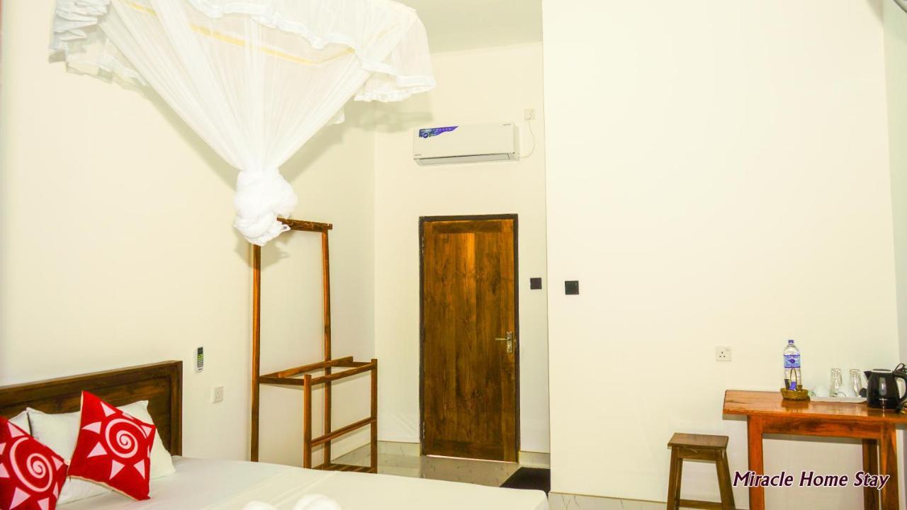 Miracle Home Stay ดัมบูลลา ภายนอก รูปภาพ